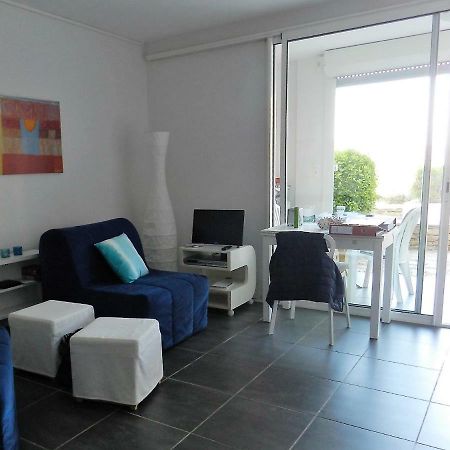 Appartement Les Pieds Dans L'Eau ! Le Lavandou Exterior photo